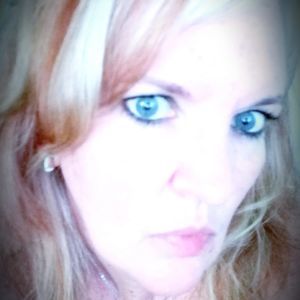 Meet your Posher, Carol